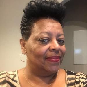 Meet your Posher, Connie